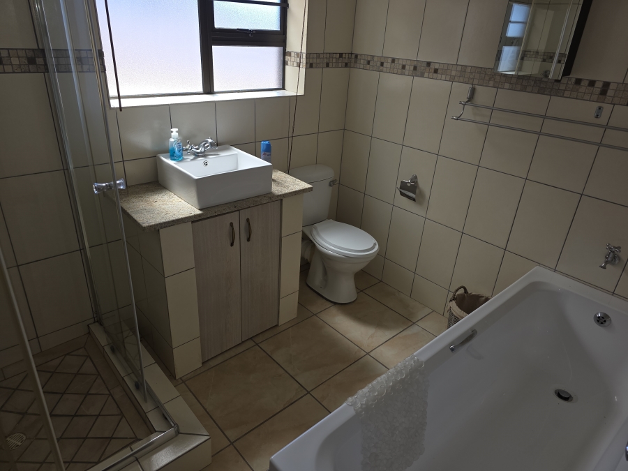 6 Bedroom Property for Sale in Dana Bay Western Cape